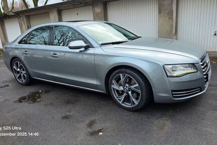 Audi A8 182.000 km 15.500 &euro; Datteln 45711