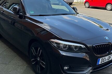 BMW 218 64.000 km 17.490 &euro; Dortmund 44141