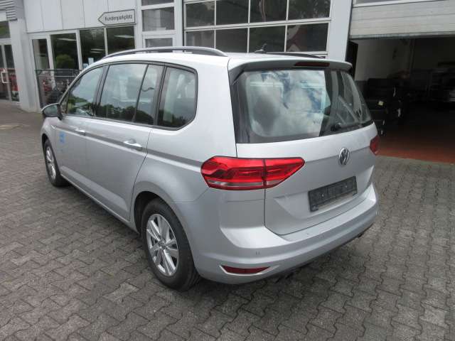 VW Touran Comfortline 2.0 TDI NAVI ALU APS SITZHEIZUN 212.780 km 11.988 &euro; Bergkamen 59192