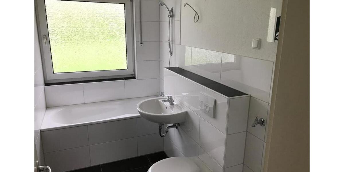 Erdgeschoßwohnung Hattingen - 2.5 Zimmer, 61 m&sup2;, 519&euro; | Angebot:26008885