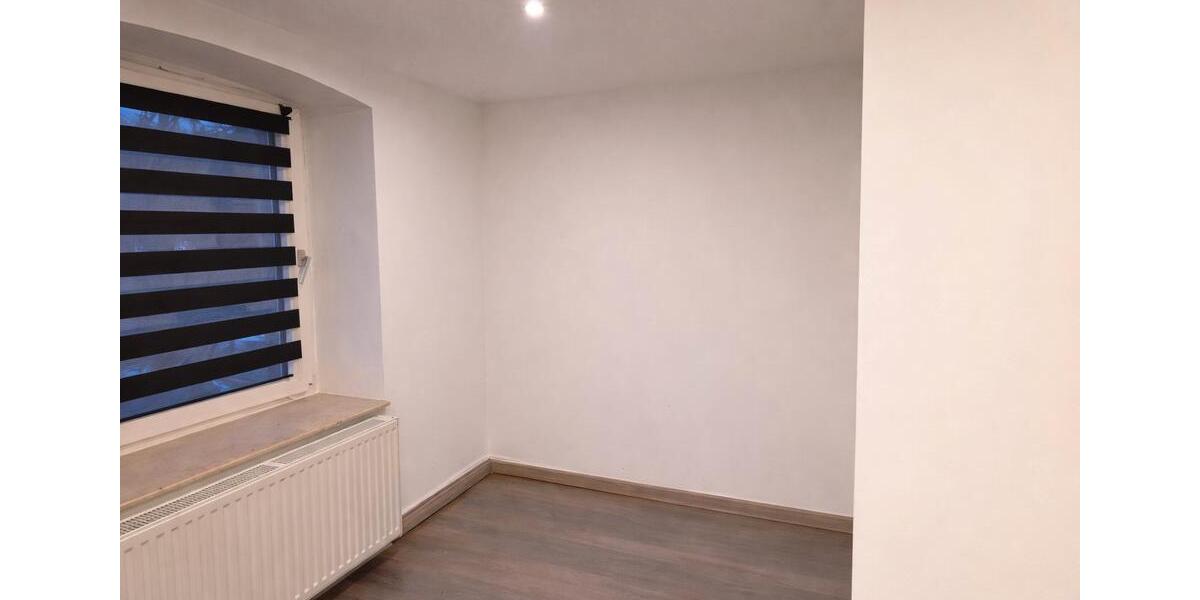 Dachgeschoßwohnung Essen Stadtbezirk VIII - 3 Zimmer, 85 m&sup2;, 950&euro; | Angebot:26638437