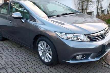 Honda Civic 86.985 km 9.000 &euro; Gladbeck 45966