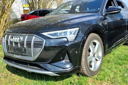 Audi e-tron 79.942 km 30.789 &euro; Hagen 58091