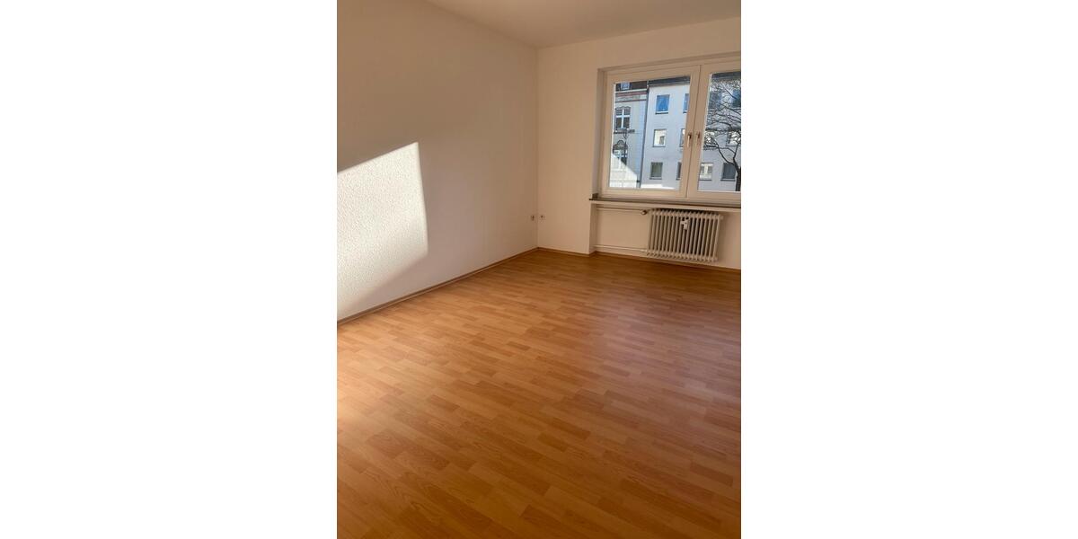 Etagenwohnung Dortmund Gartenstadt - 3 Zimmer, 82 m&sup2;, 999&euro; | Angebot:26626224