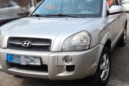 Hyundai TUCSON 156.000 km 3.200 &euro; Herne 44653