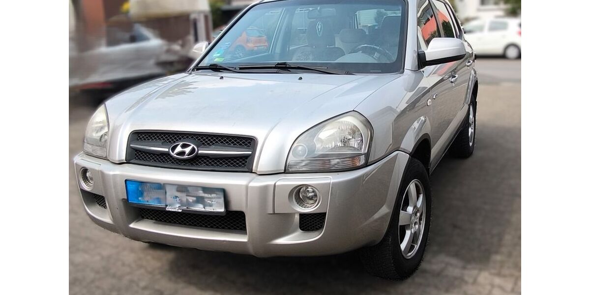 Hyundai TUCSON 156.000 km 3.200 &euro; Herne 44653
