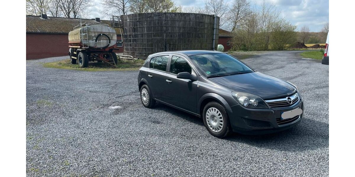 Opel Astra 157.825 km 2.799 &euro; Kamen 59174