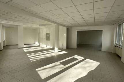 Gewerbeobjekt Essen Südostviertel - 1.300&euro; | Angebot:25273879