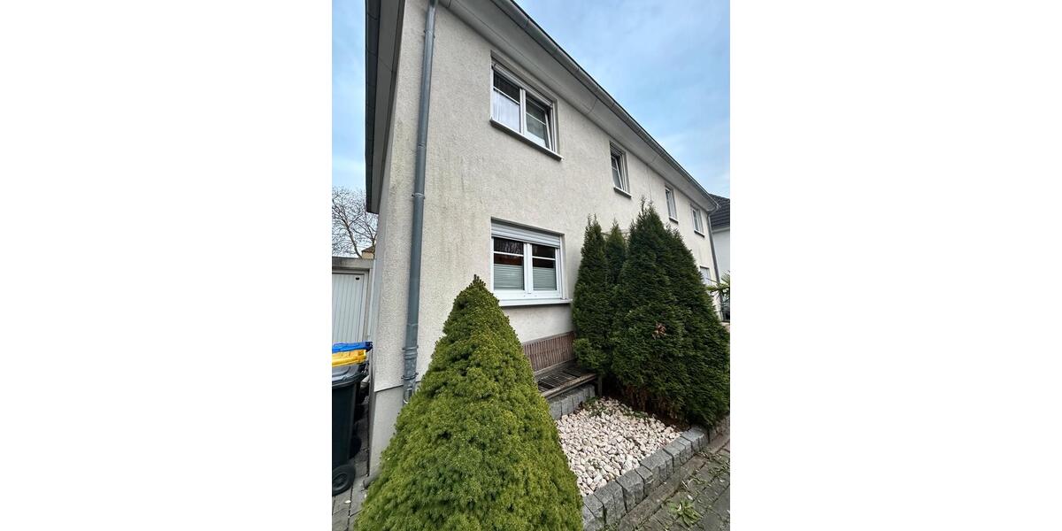 Doppelhaushälfte Gelsenkirchen Rotthausen - 5 Zimmer, 122 m&sup2;, 1.690&euro; | Angebot:25961566