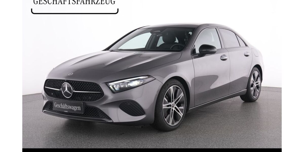 Mercedes-Benz A 180 3.688 km 31.950 &euro; Essen 45309