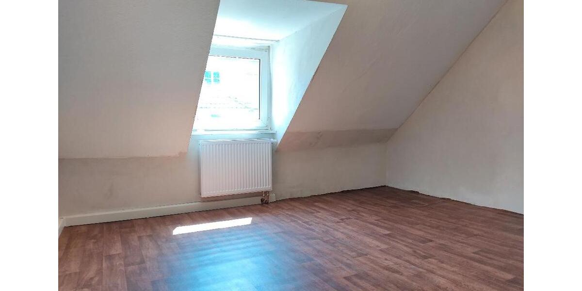 Dachgeschoßwohnung Gelsenkirchen Rotthausen - 2.5 Zimmer, 57 m&sup2;, 389&euro; | Angebot:25995515