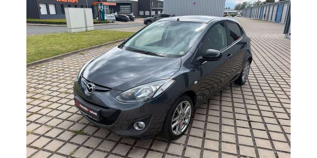 Mazda 2 101.000 km 4.950 &euro; Essen 45329