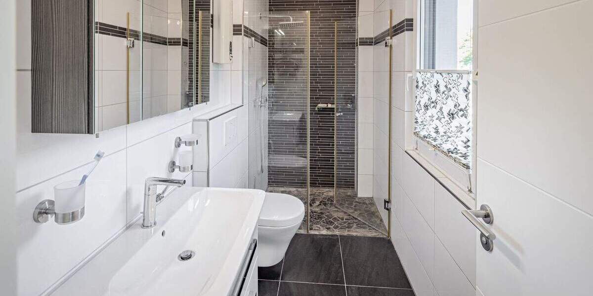 Einfamilienhaus Essen Burgaltendorf - 9 Zimmer, 256 m&sup2;, 870.000&euro; | Angebot:25744185