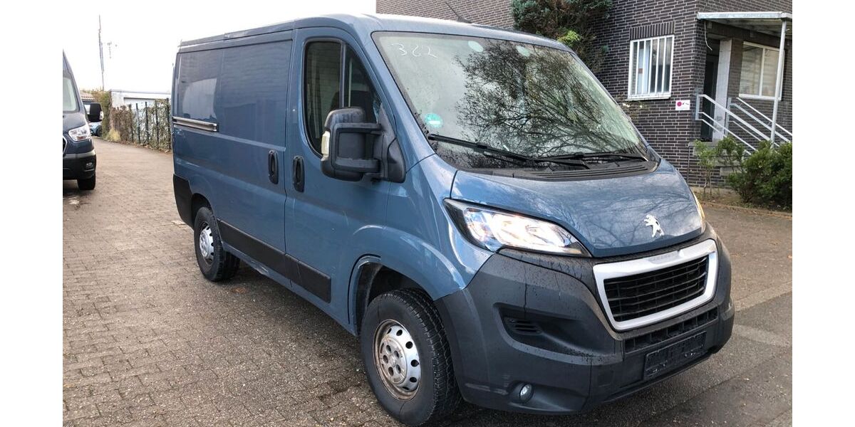 Peugeot Boxer 99.641 km 9.990 &euro; Gelsenkirchen 45886