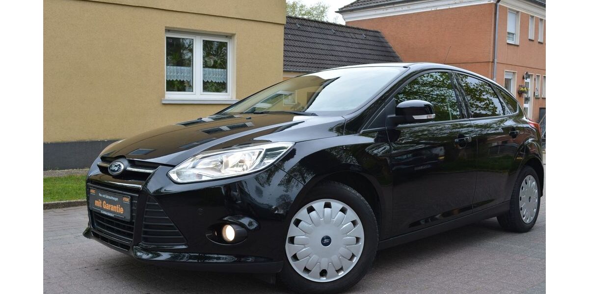 Ford Focus 65.000 km 7.890 &euro; Bergkamen 59192
