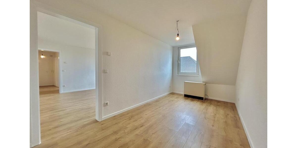 Dachgeschoßwohnung Essen Stadtbezirk II - 2 Zimmer, 46 m&sup2;, 550&euro; | Angebot:26038288