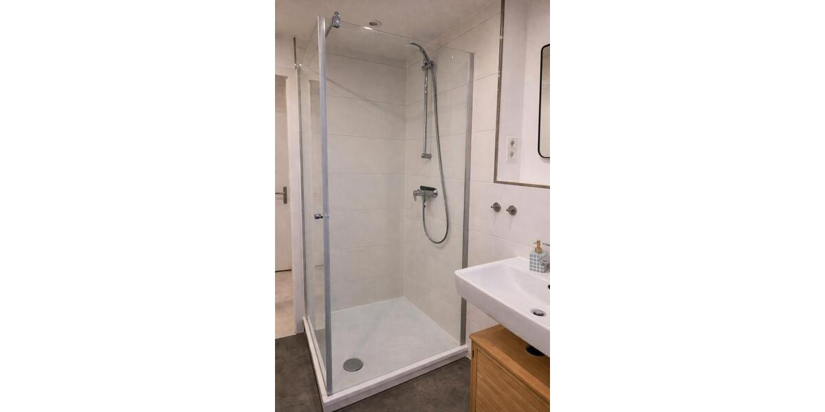 Dachgeschoßwohnung Essen Stadtbezirk VIII - 3 Zimmer, 85 m&sup2;, 950&euro; | Angebot:26638437