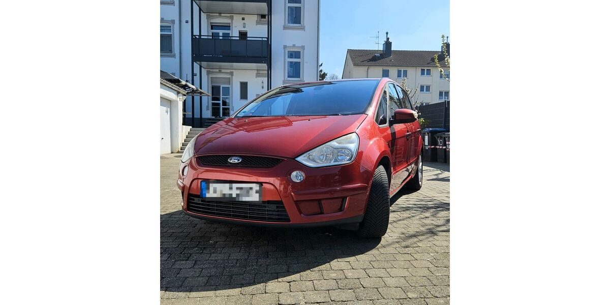 Ford S-Max 261.286 km 3.800 &euro; Hattingen 45527