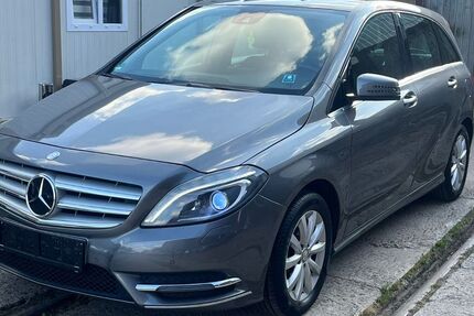 Mercedes-Benz B 200 180.000 km 8.990 &euro; Hattingen 45525