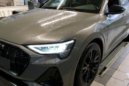 Audi e-tron 118.603 km 34.720 &euro; Hagen 58091