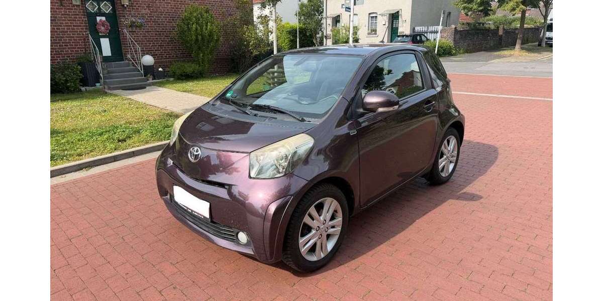 Toyota iQ 172.000 km 2.999 &euro; Essen 45329