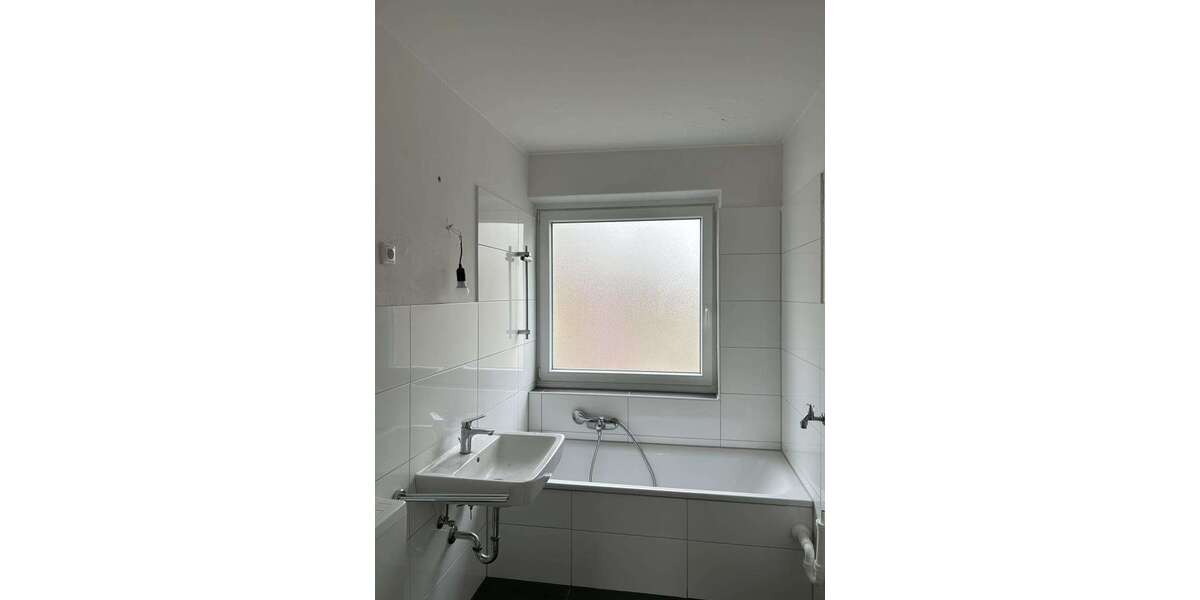 Etagenwohnung Dortmund Scharnhorst - 3 Zimmer, 75 m&sup2;, 619&euro; | Angebot:25400054