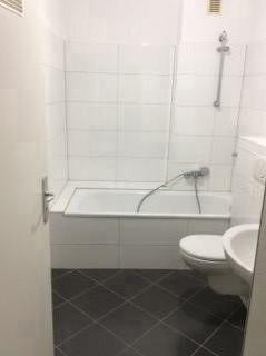 Erdgeschoßwohnung Gelsenkirchen - 2.5 Zimmer, 81 m&sup2;, 617&euro; | Angebot:26694945