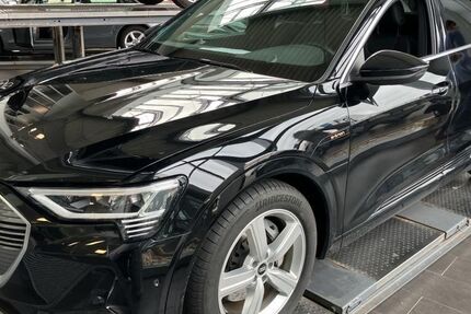 Audi e-tron 52.415 km 34.630 &euro; Hagen 58091