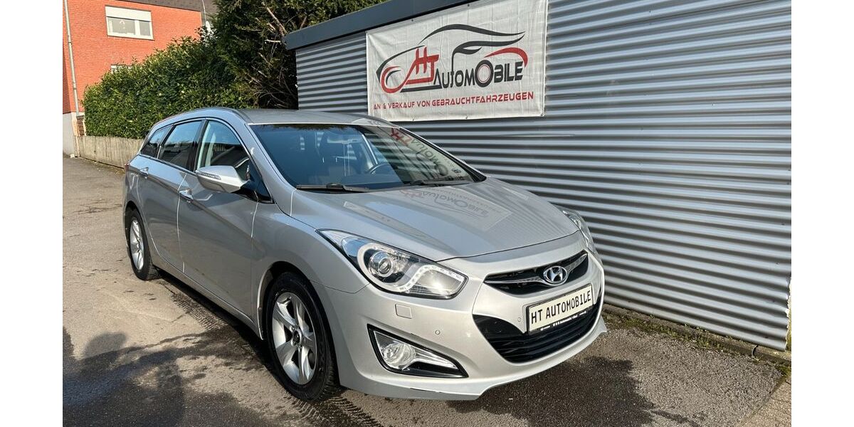 Hyundai i40 163.000 km 4.699 &euro; Marl 45770