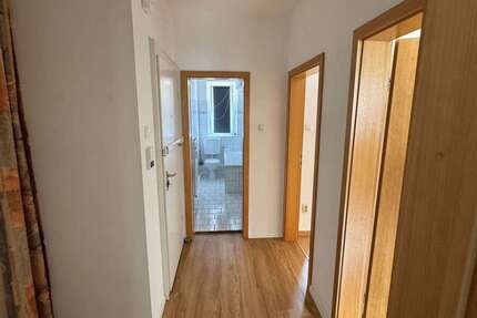 Wohnung Bottrop Stadtmitte - 2 Zimmer, 48 m&sup2;, 430&euro; | Angebot:27095014
