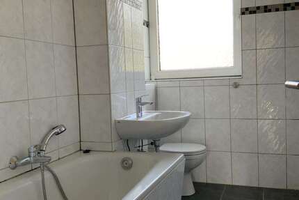 Wohnung Gelsenkirchen Hassel - 3 Zimmer, 67 m&sup2;, 489&euro; | Angebot:26098602