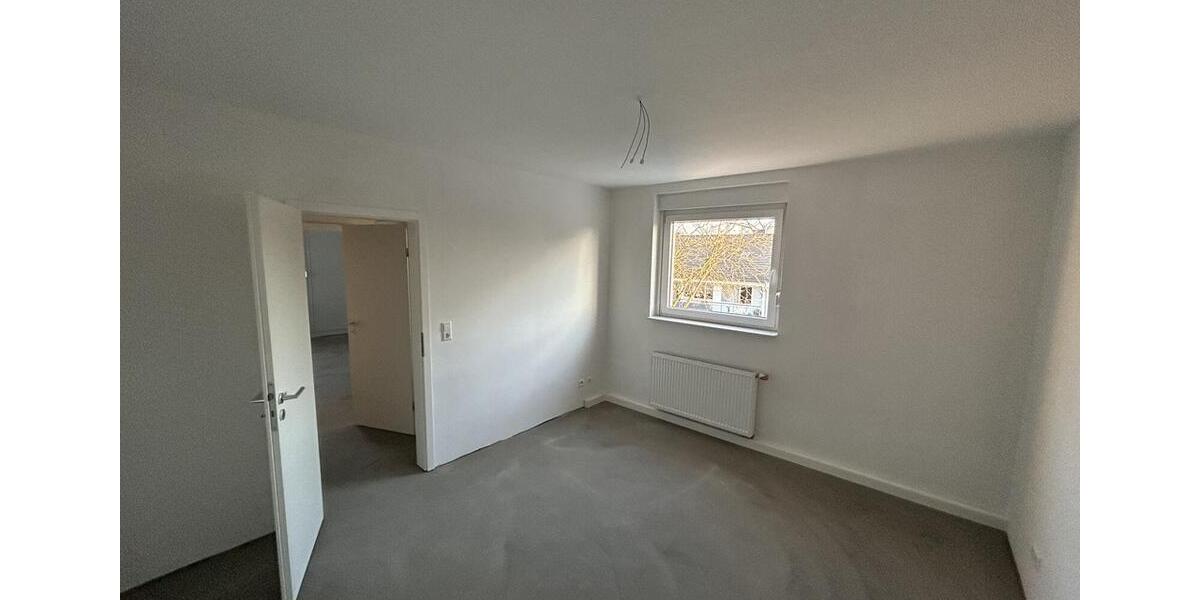 Erdgeschoßwohnung Dortmund Brackel - 3.5 Zimmer, 65 m&sup2;, 556&euro; | Angebot:26656382