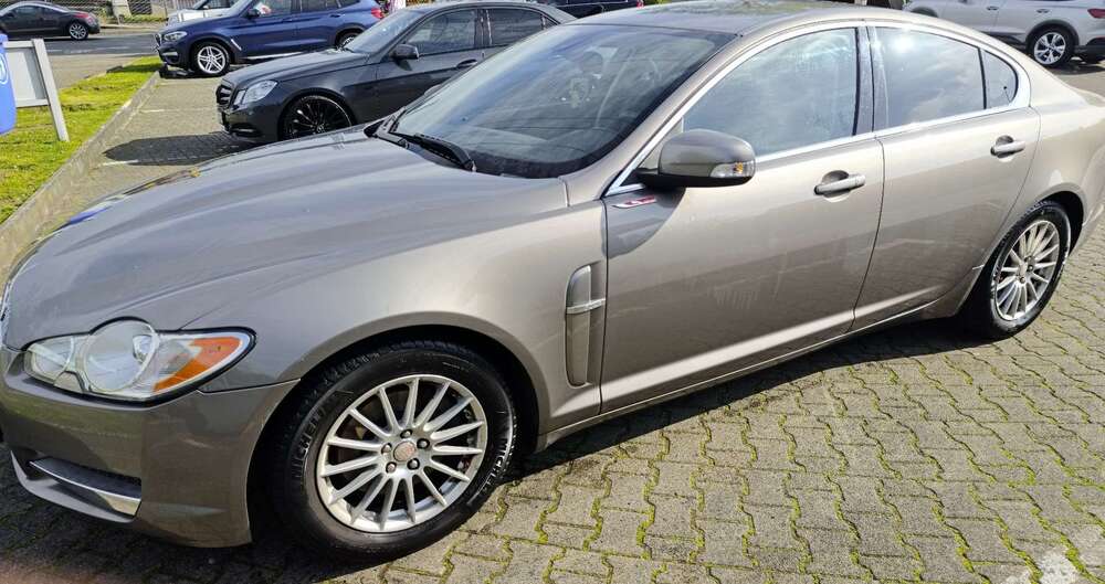 Jaguar XF 192.000 km 6.000 &euro; Königsborn (Unna) 59425