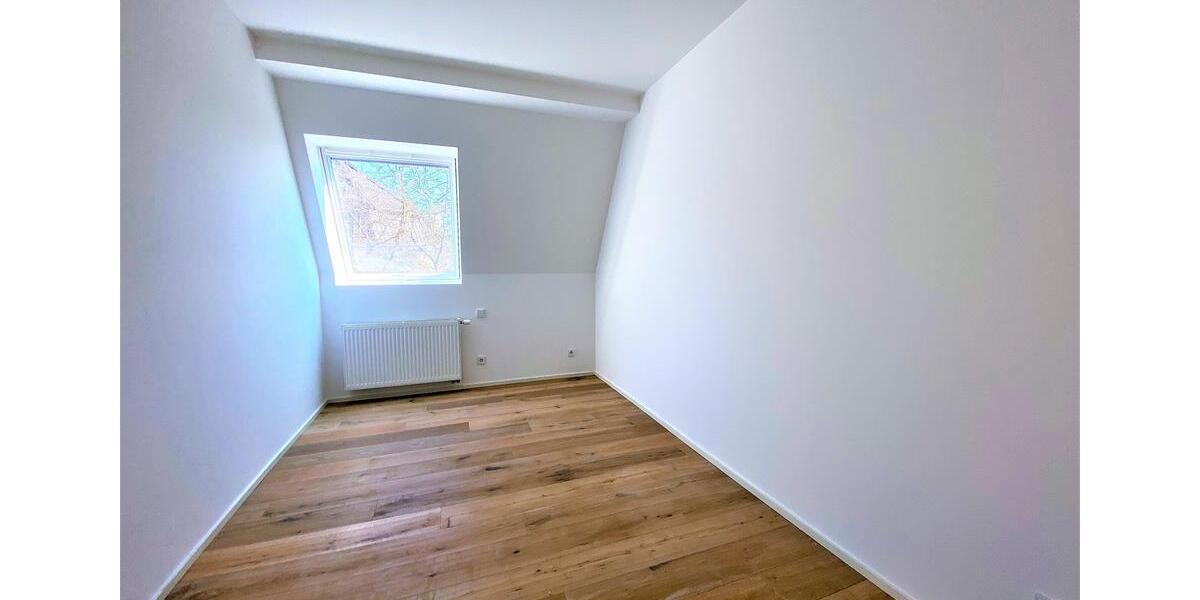 Maisonettenwohnung Essen Stadtbezirk II - 4 Zimmer, 185 m&sup2;, 2.400&euro; | Angebot:26660199