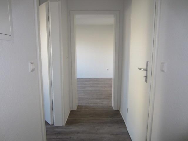 Erdgeschoßwohnung Essen Stadtbezirk VI - 2.5 Zimmer, 50 m&sup2;, 438&euro; | Angebot:23242780