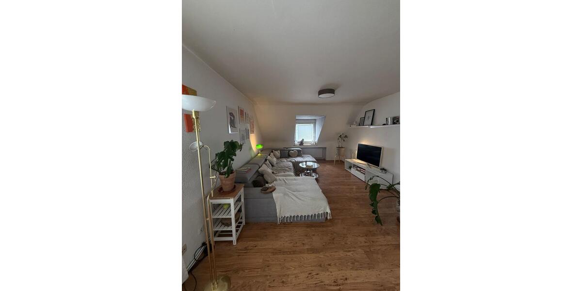Dachgeschoßwohnung Bochum Bochum-Ost - 3 Zimmer, 88 m&sup2;, 920&euro; | Angebot:25982680
