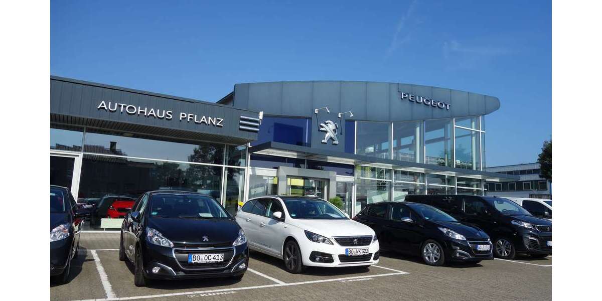 Peugeot 208 14.492 km 17.485 &euro; Bochum 44801