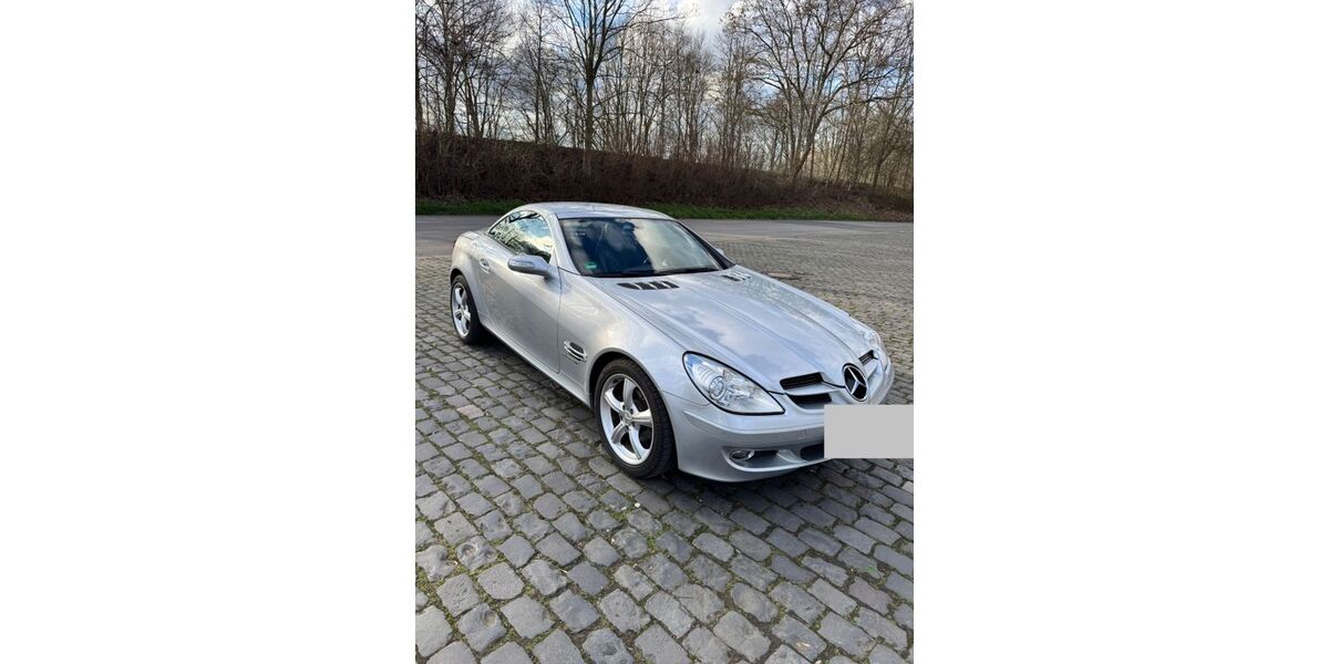 Mercedes-Benz SLK 200 124.607 km 10.000 &euro; Bochum 44866