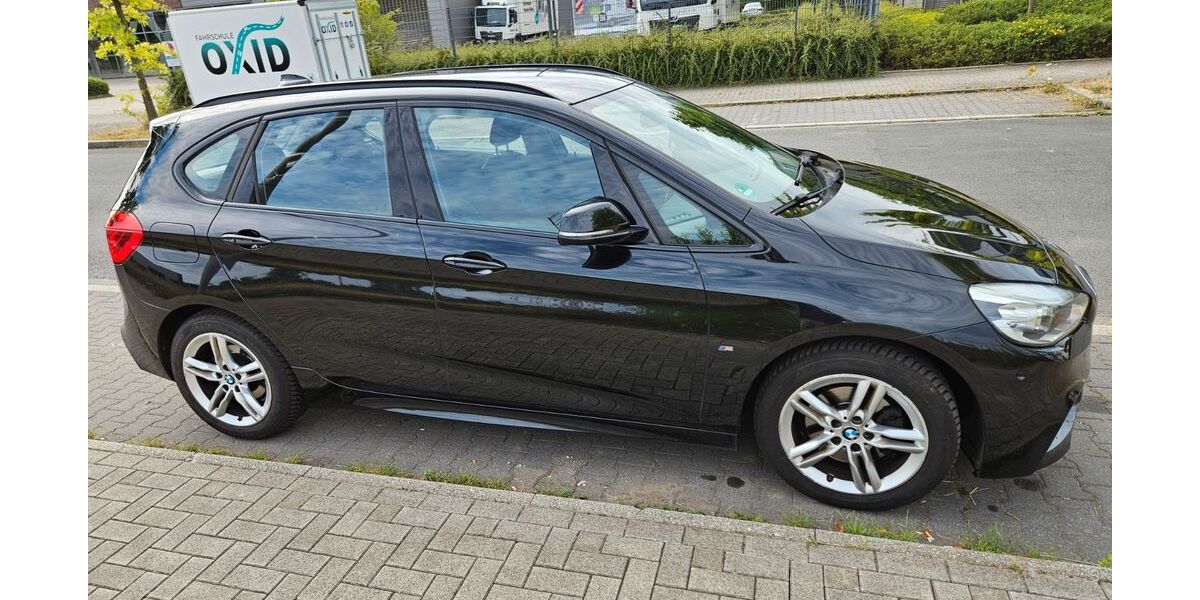 BMW 218 Active Tourer 86.500 km 13.300 &euro; Bochum 44805