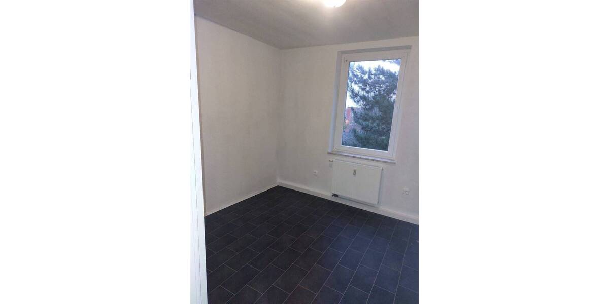 Etagenwohnung Gelsenkirchen Bismarck - 3 Zimmer, 77 m&sup2;, 420&euro; | Angebot:25778341