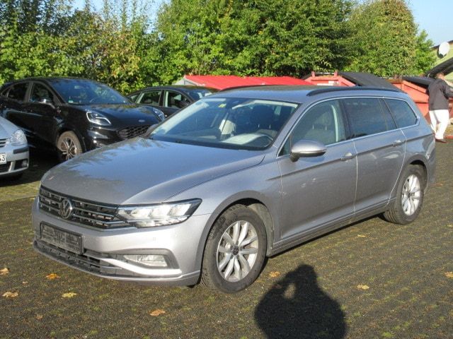 VW Passat Variant 168.000 km 19.699 &euro; Bergkamen 59192