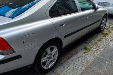 Volvo S60 304.500 km 1.950 &euro; Essen 45326