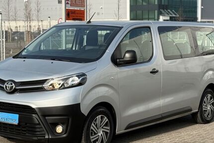 Toyota Proace (Verso) 147.000 km 14.999 &euro; Bottrop 46238