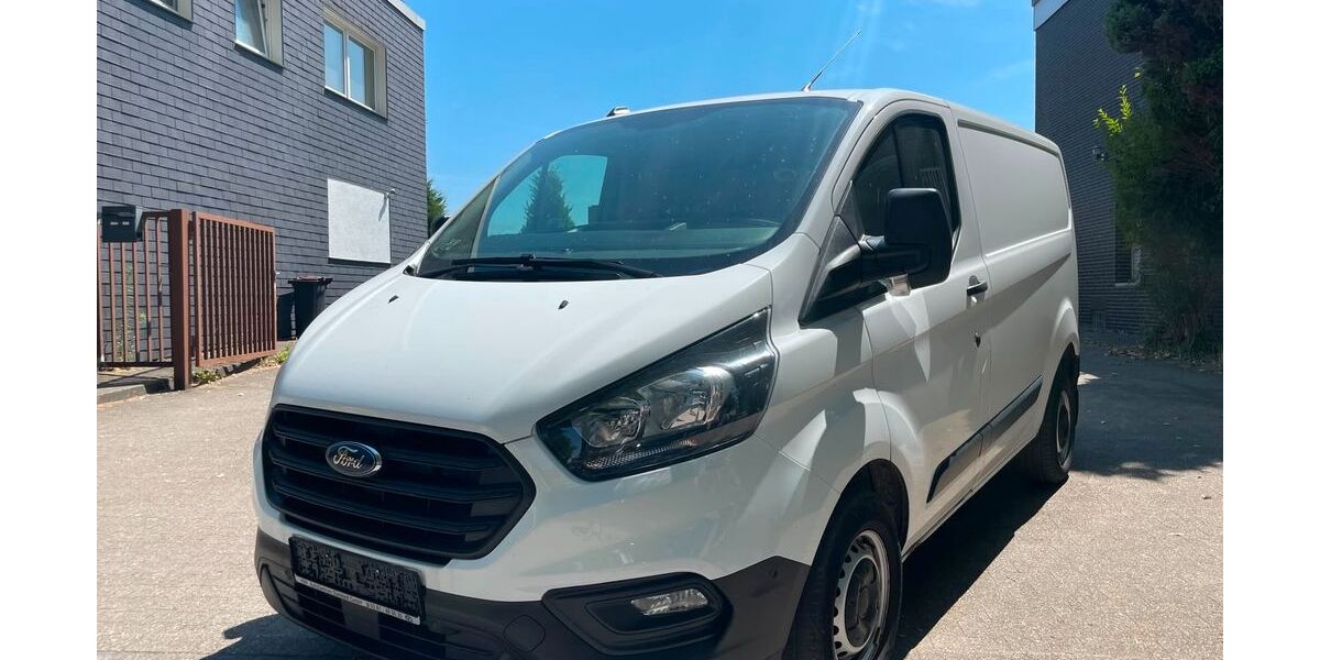 Ford Transit Custom 53.381 km 13.990 &euro; Gelsenkirchen 45886