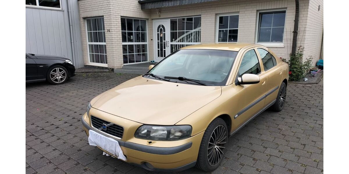 Volvo S60 245.000 km 3.999 &euro; Werne 59368