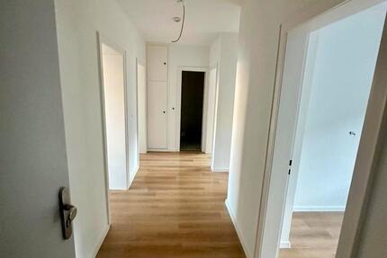 Wohnung Essen Huttrop - 3 Zimmer, 76 m&sup2;, 998&euro; | Angebot:25831686