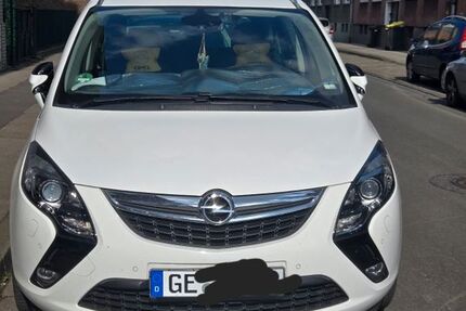 Opel Zafira Tourer 61.000 km 15.650 &euro; Gelsenkirchen 45899