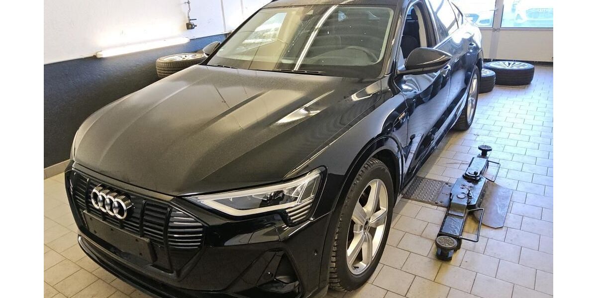 Audi e-tron 69.997 km 33.249 &euro; Hagen 58091