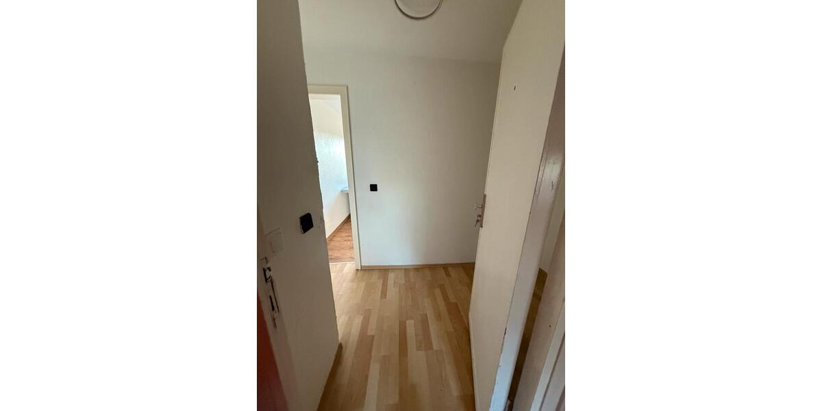 Dachgeschoßwohnung Essen Stadtbezirk V - 2 Zimmer, 70 m&sup2;, 750&euro; | Angebot:26699828
