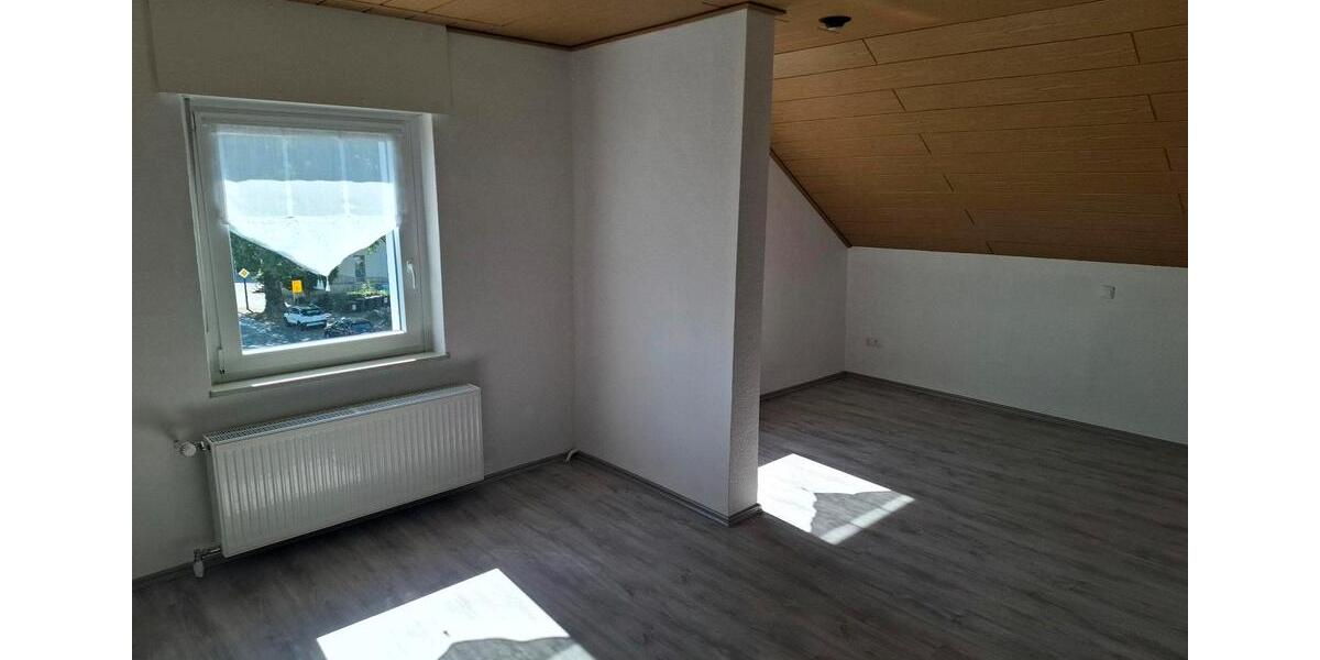 Dachgeschoßwohnung Dortmund Huckarde - 3 Zimmer, 74 m&sup2;, 560&euro; | Angebot:25822538